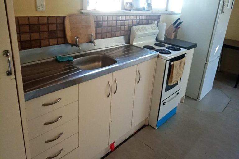 Photo of property in 36 Kenney Crescent, Fairfield, Hamilton, 3214