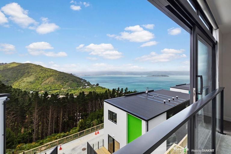 Photo of property in 15 Nanda Way, Khandallah, 6035