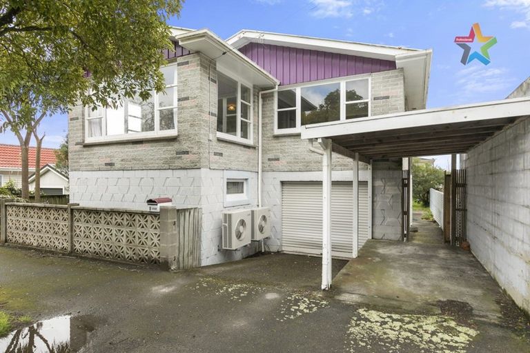 Photo of property in 8 Puriri Street, Eastbourne, Lower Hutt, 5013