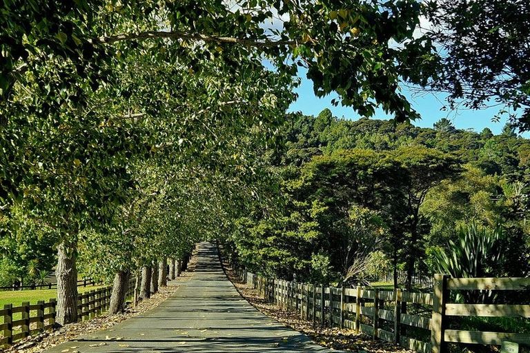 Photo of property in 112b Mahoenui Valley Road, Coatesville, 0793