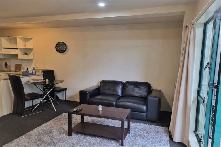 Photo of property in Courtenay Apartments, 413/120 Courtenay Place, Te Aro, Wellington, 6011