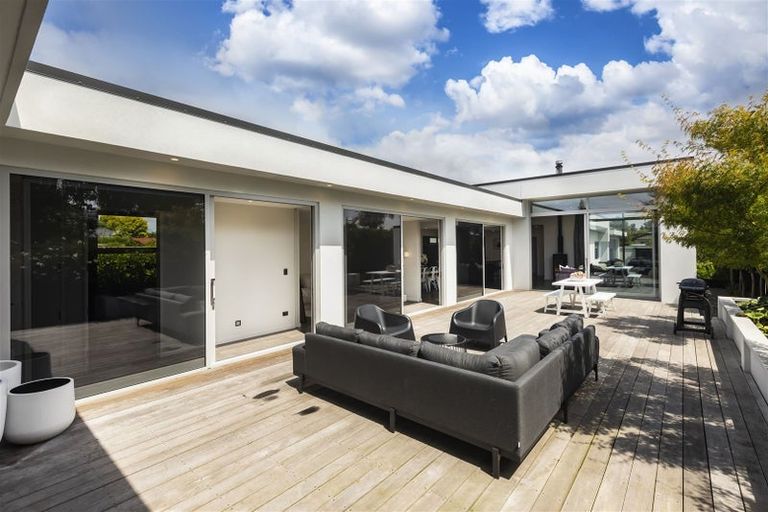 Photo of property in 176 Idris Road, Strowan, Christchurch, 8052