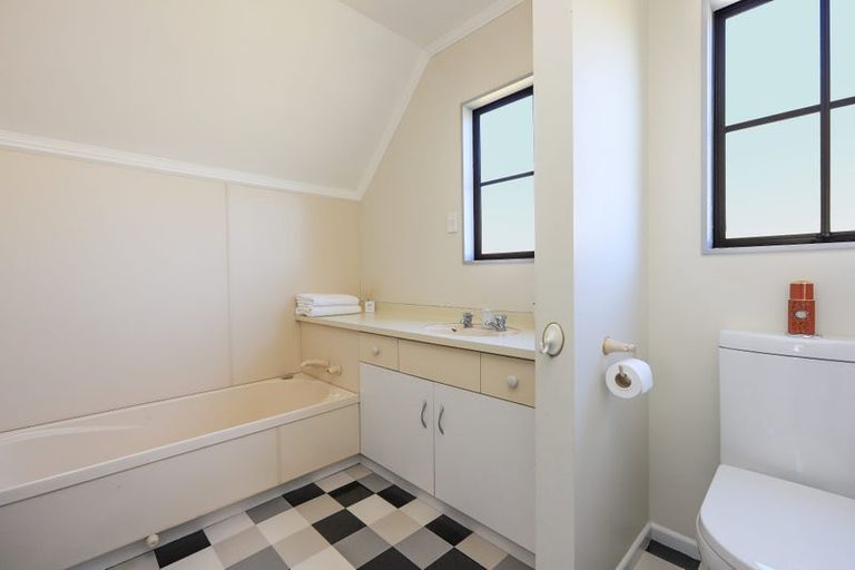 Photo of property in 57b Iona Road, Havelock North, 4130