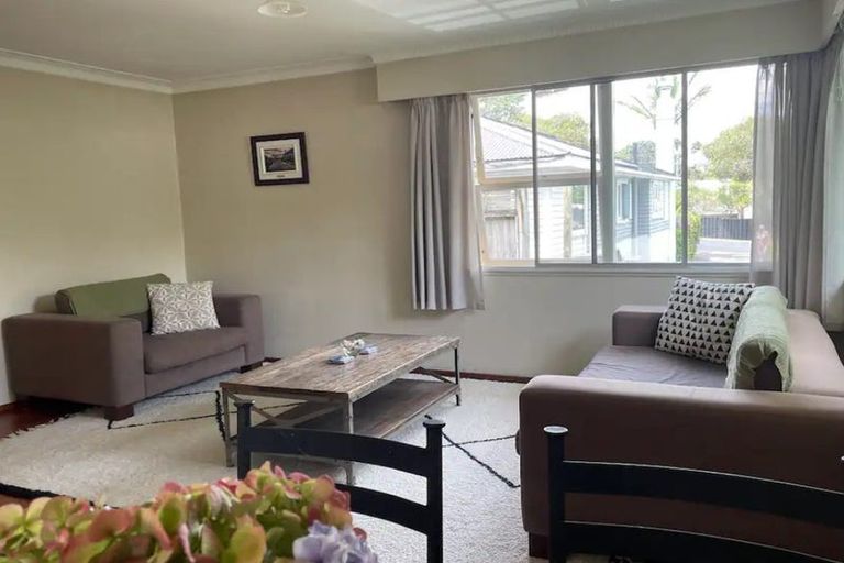 Photo of property in 17a Harley Road, Takapuna, Auckland, 0622