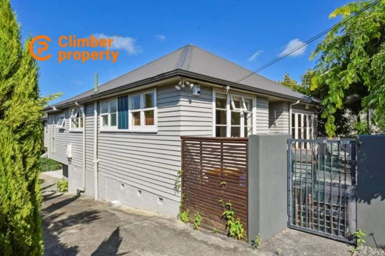 Photo of property in 11 Fifeshire Street, Belmont, Auckland, 0622