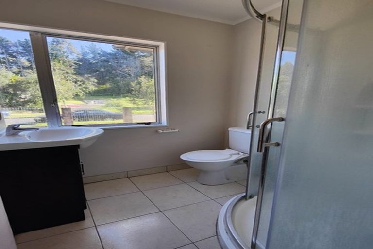 Photo of property in 31 Glennandrew Drive, Half Moon Bay, Auckland, 2012