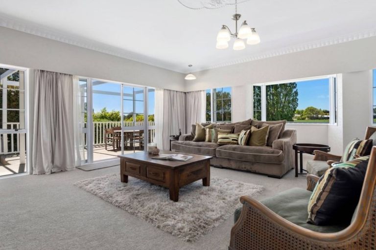 Photo of property in 56 Links View Drive, Omokoroa, 3114