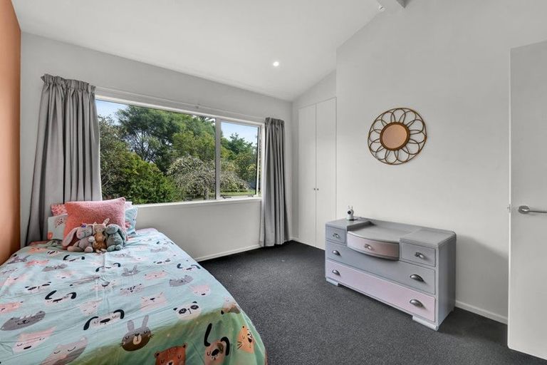 Photo of property in 129 Richmond Road, Brixton, New Plymouth, 4373