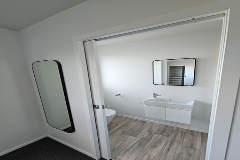 Photo of property in 22a Ohariu Road, Johnsonville, Wellington, 6037