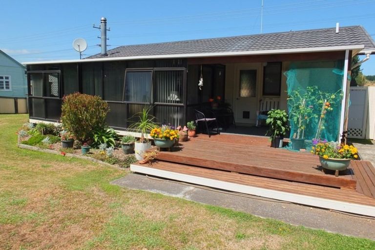 Photo of property in 63a Union Street, Foxton, 4814