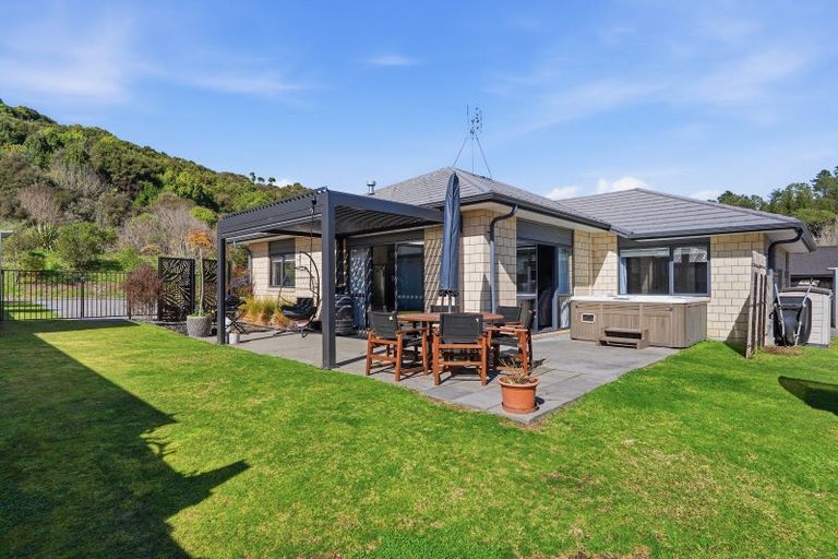 Photo of property in 10 Conniston Way, Pyes Pa, Tauranga, 3112