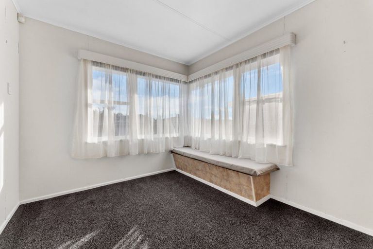 Photo of property in 2 Keith Elliott Street, Feilding, 4702