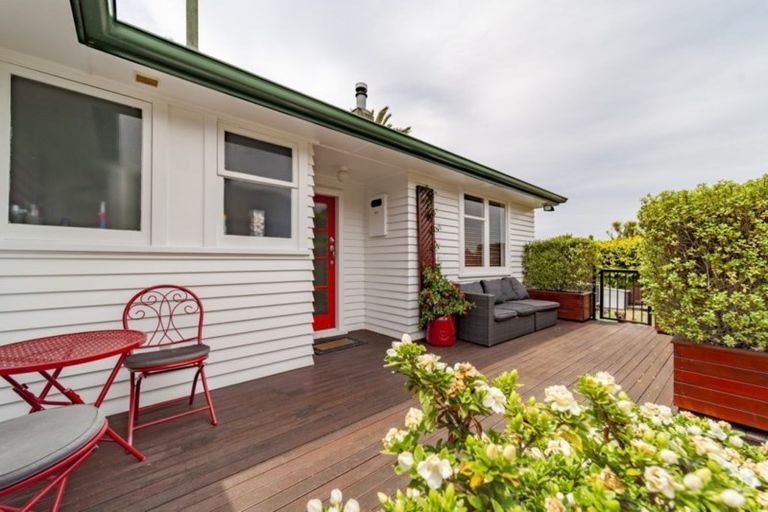 Photo of property in 7 Neal Crescent, Onekawa, Napier, 4110