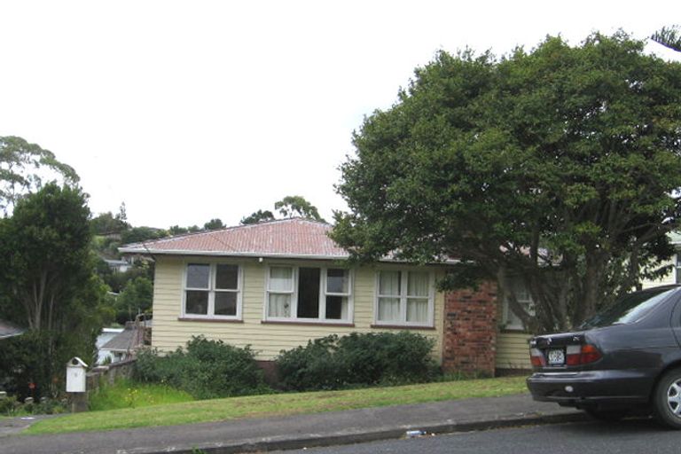 Photo of property in 69 Selwyn Crescent, Forrest Hill, Auckland, 0620