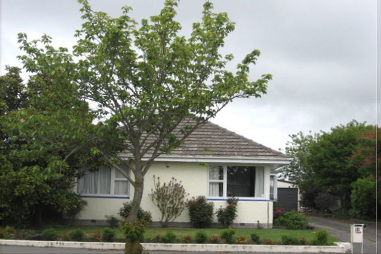 Photo of property in 41 Liverton Crescent, Bishopdale, Christchurch, 8053