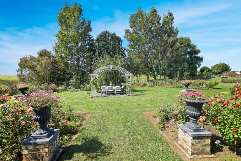 Photo of property in 76 Te Tahi Road, Puketotara, Pirongia, 3876