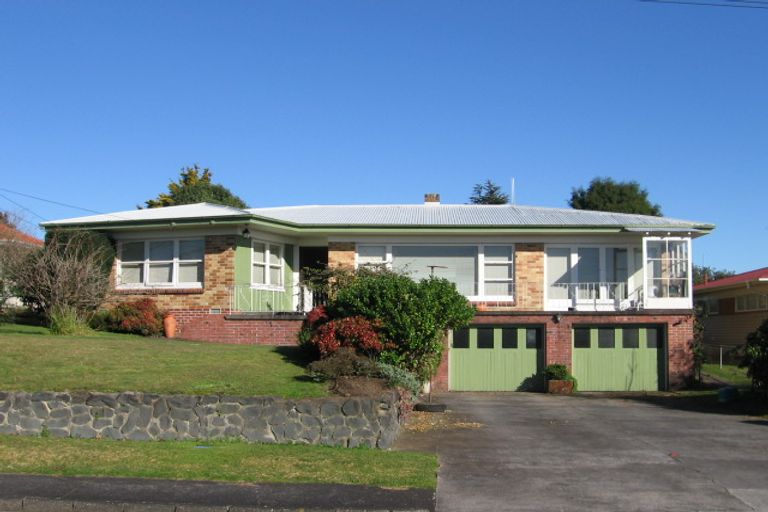 Photo of property in 40 Shirley Avenue, Papakura, 2110