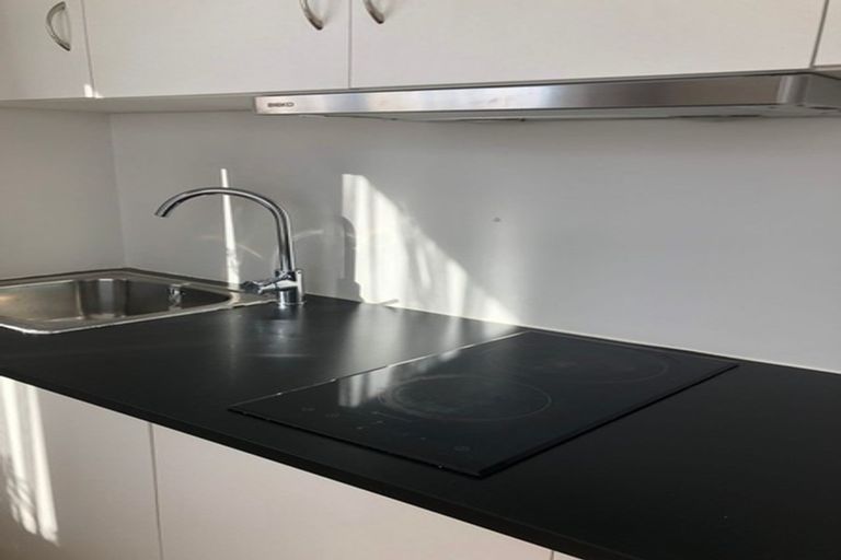 Photo of property in 407 Ormiston Road, Flat Bush, Auckland, 2019