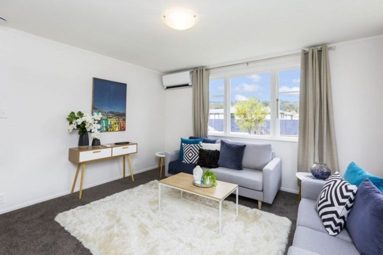 Photo of property in 1/19 Clouston Park Road, Clouston Park, Upper Hutt, 5018