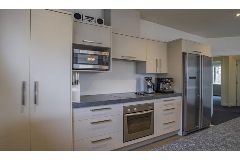 Photo of property in 16 Grasmere Street, Waimataitai, Timaru, 7910