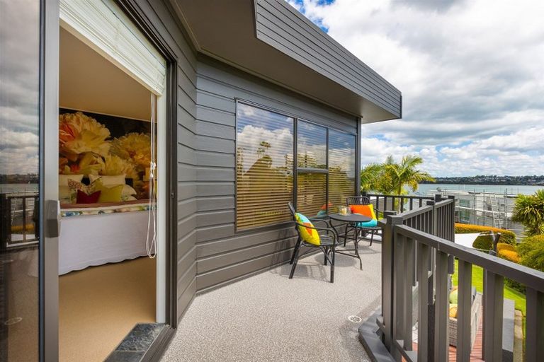 Photo of property in 17 Clyside Avenue, Half Moon Bay, Auckland, 2012