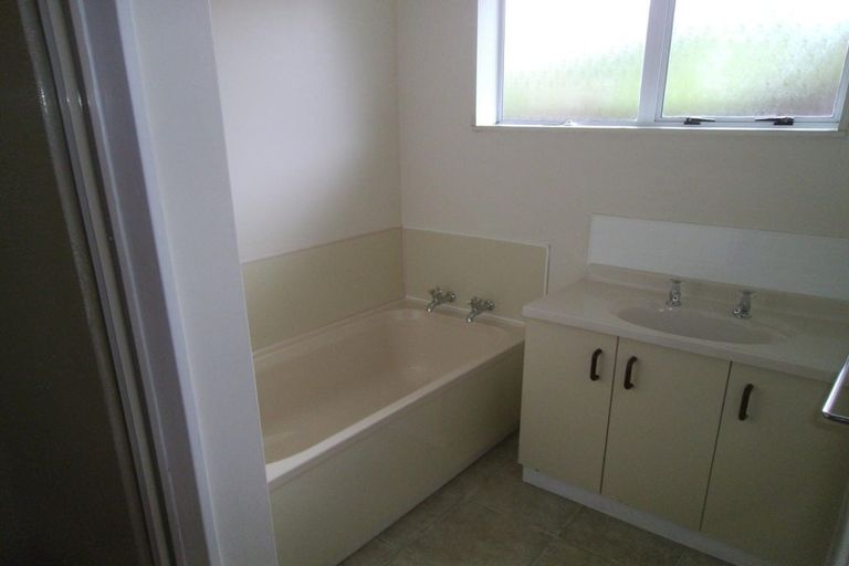 Photo of property in 6a Alexander Place, Otaki, 5512