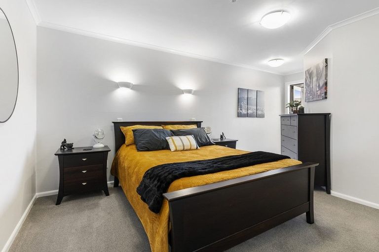 Photo of property in Salisbury Crown, 10/7 Salisbury Avenue, Mount Maunganui, 3116