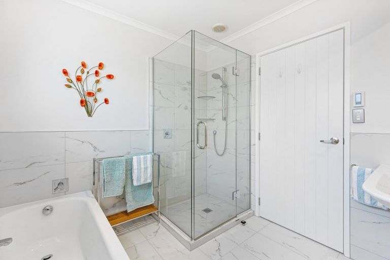 Photo of property in 1/28 Oban Road, Browns Bay, Auckland, 0630