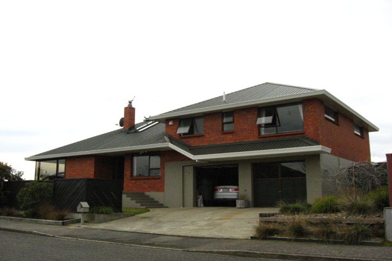 Photo of property in 14 Mcleod Court, Rosedale, Invercargill, 9810