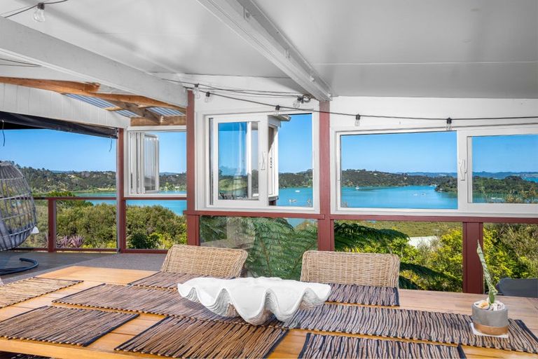 Photo of property in 9 Toi Track, Russell, 0272