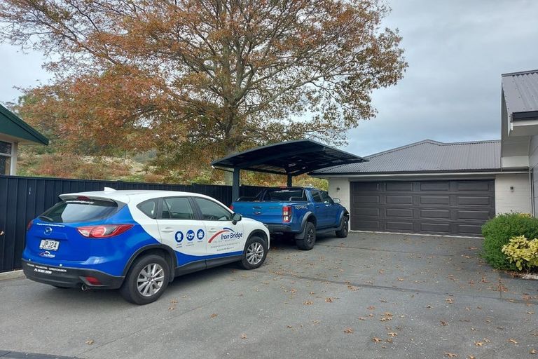 Photo of property in 10 Don Griffin Grove, Trentham, Upper Hutt, 5018