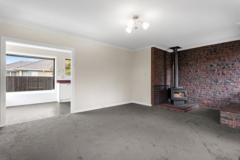 Photo of property in 6 Vancouver Crescent, Wainoni, Christchurch, 8061