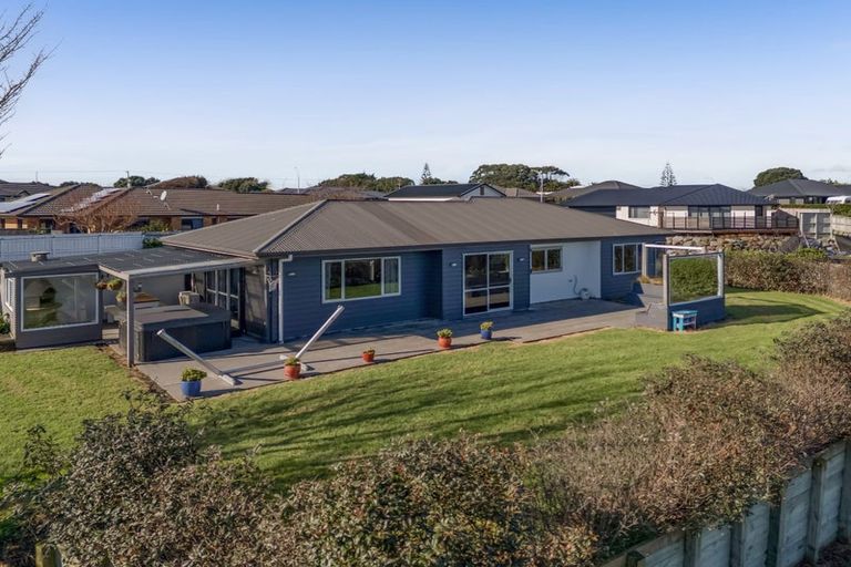 Photo of property in 28a Jules Crescent, Bell Block, New Plymouth, 4312