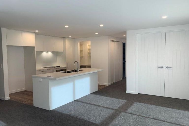 Photo of property in 5 Pennycook Place, Lake Hawea, Wanaka, 9382