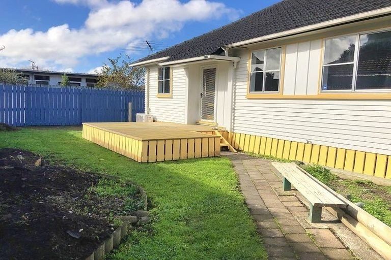 Photo of property in 2/10 Taka Street, Takanini, 2112