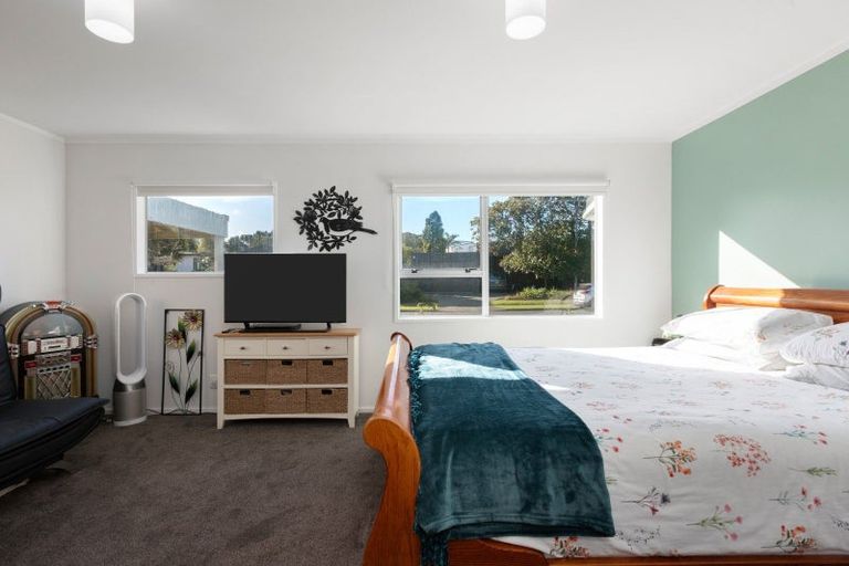 Photo of property in 2 Marina Way, Athenree, Katikati, 3177
