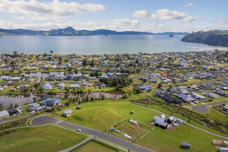 Photo of property in 11 Liberty Place, Cooks Beach, 3591