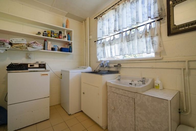 Photo of property in 7 Marine Parade, Cooks Beach, Whitianga, 3591