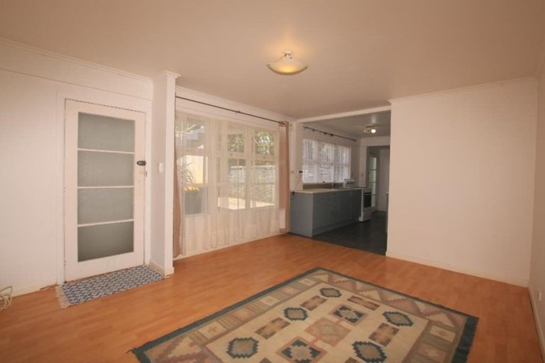 Photo of property in 4/228 Onewa Road, Birkenhead, Auckland, 0626