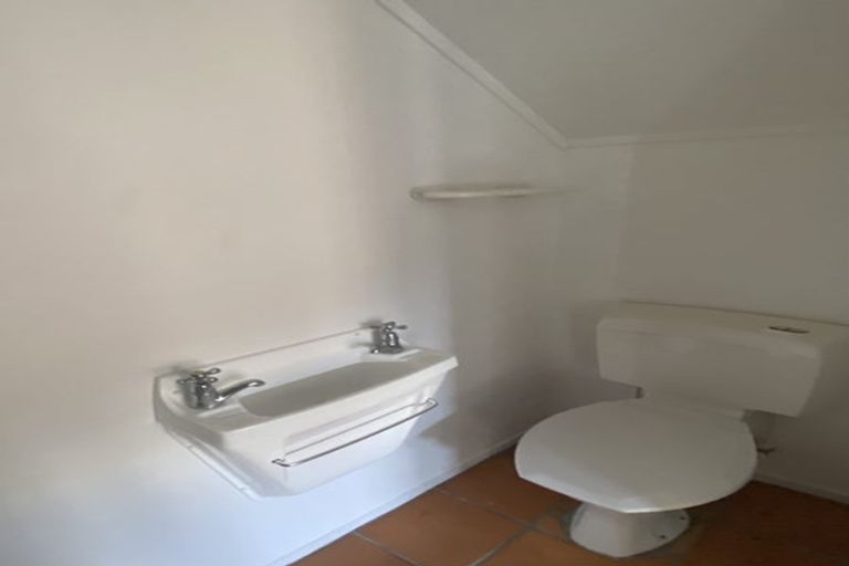 Photo of property in 7 Widmore Drive, Massey, Auckland, 0614