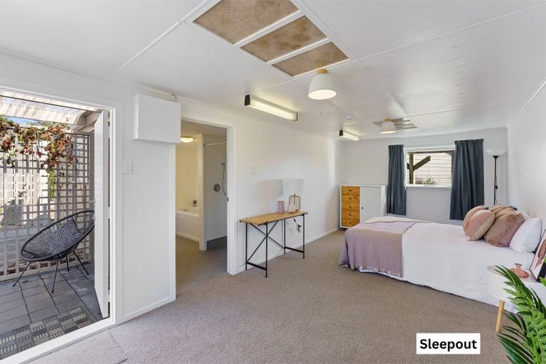 Photo of property in 15 Gleeson Road, Manakau, Levin, 5573