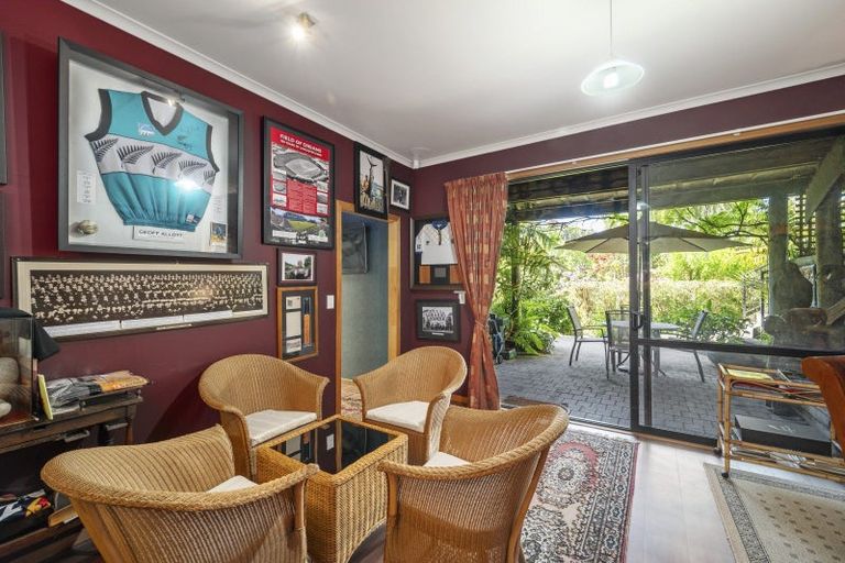 Photo of property in 5 Te Urunga Place, Acacia Bay, Taupo, 3330