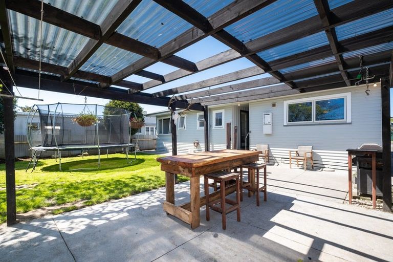 Photo of property in 211 Lumsden Road, Akina, Hastings, 4122