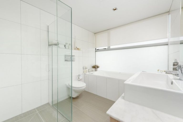 Photo of property in 4/50 Marine Parade, Mount Maunganui, 3116