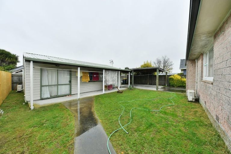 Photo of property in 39 Kathleen Crescent, Hornby, Christchurch, 8042