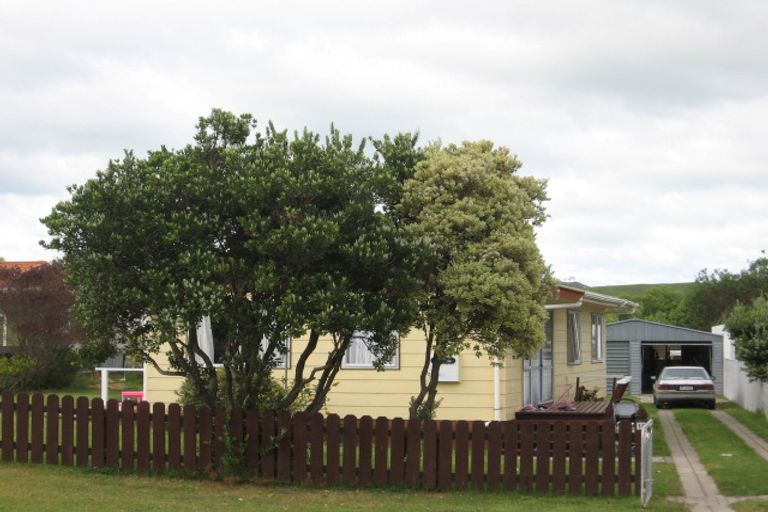 Photo of property in 10 Solander Street, Tolaga Bay, 4077
