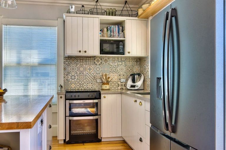 Photo of property in 81 Nelson Crescent, Napier South, Napier, 4110