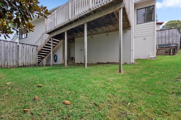 Photo of property in 1/62 Oaktree Avenue, Browns Bay, Auckland, 0630