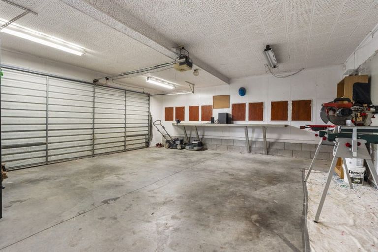 Photo of property in 58 Marina View Drive, West Harbour, Auckland, 0618