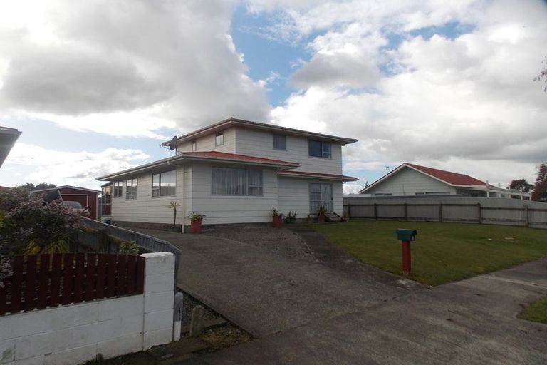 Photo of property in 31 Hillcrest Drive, Kelvin Grove, Palmerston North, 4414